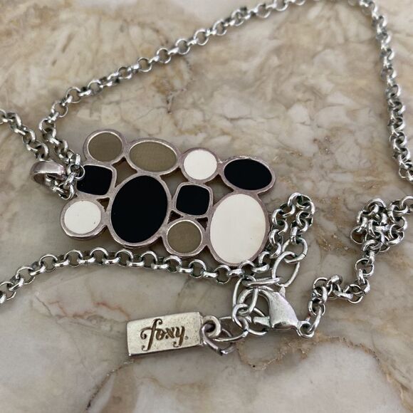 Foxy Originals Matching Set Necklace & Ring Silver Tone & Enamel - Picture 10 of 13